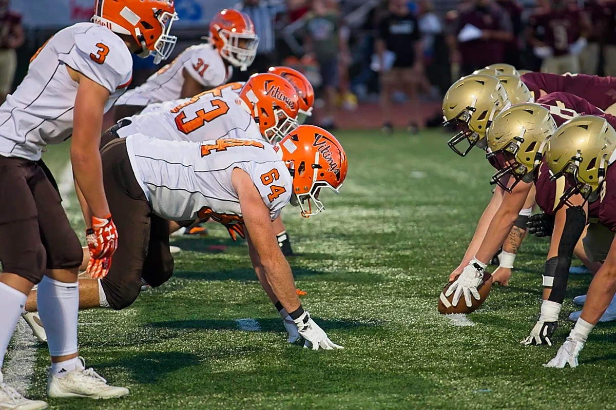 DL set for the snap of the ball