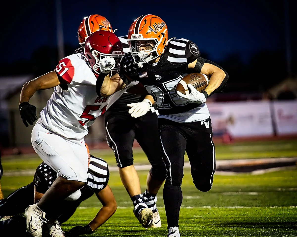 WR running down the field