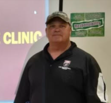 Assistant Varsity Coach Don Lindberger